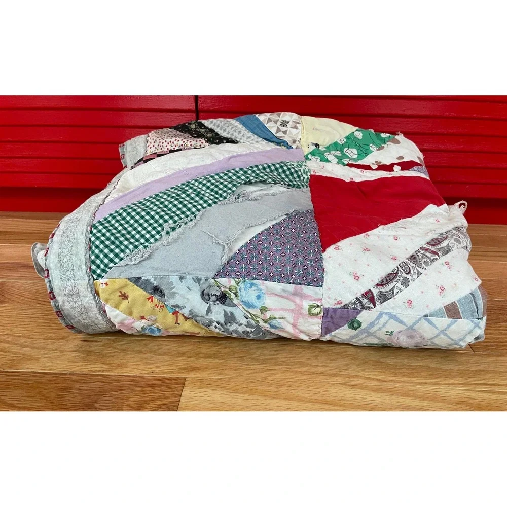 Vintage Handmade Crazy Quilt Multi-Color Patchwork Folk Art Cutter‎ Quilt 74x66